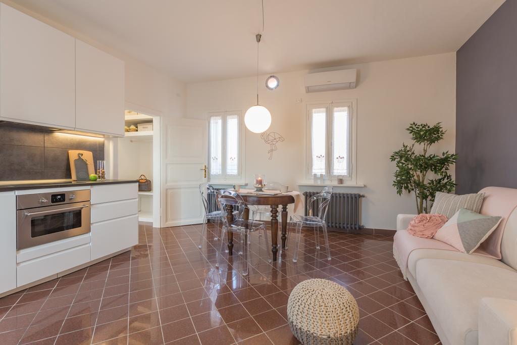 Palazzo Spada - Attico Con Terrazza Vista Fiume In Centro Кодигоро Экстерьер фото