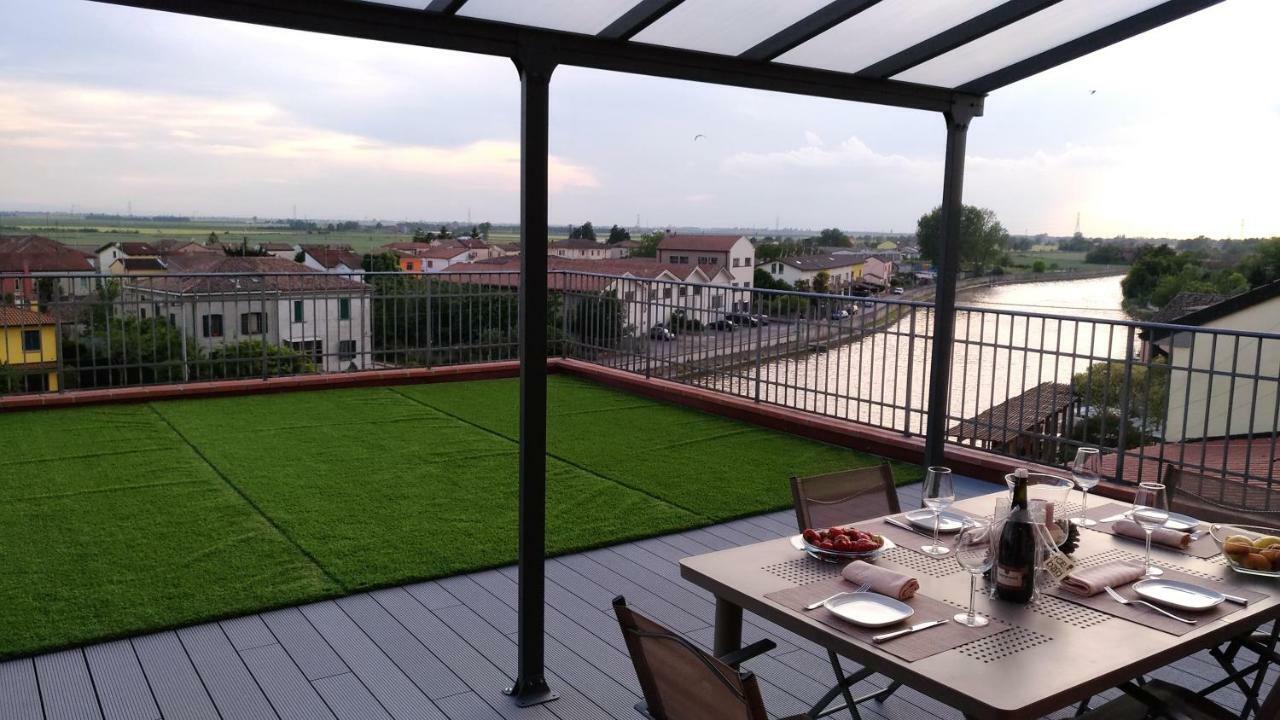 Palazzo Spada - Attico Con Terrazza Vista Fiume In Centro Кодигоро Экстерьер фото